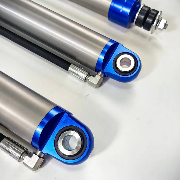 Fullsoot 70 Series Remote Res 2.5 Adjustable Shock Set